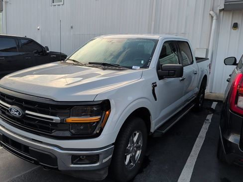 Used 2025 Ford F150 XLT w/ Equipment Group 301A Standard AWD/4WD image 3