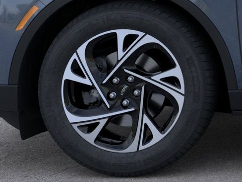 New 2026 Lincoln Nautilus Premier w/ Equipment Group 102A AWD/4WD image 19