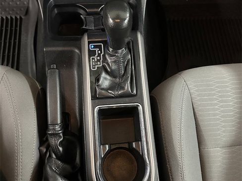 Used 2019 Toyota Tacoma SR5 image 18