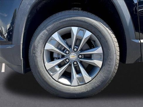 New 2027 Chevrolet Equinox LT FWD image 15