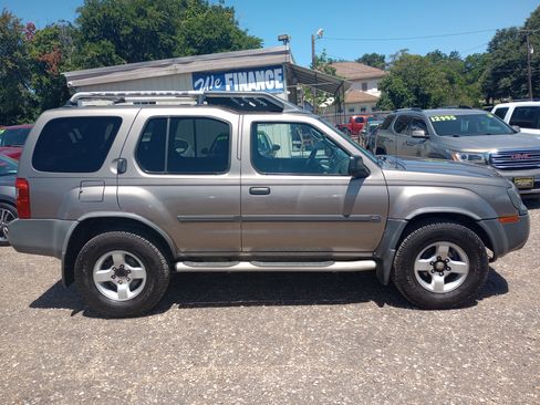 Used 2004 Nissan Xterra XE RWD image 8