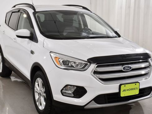 Used 2019 Ford Escape SEL image 4