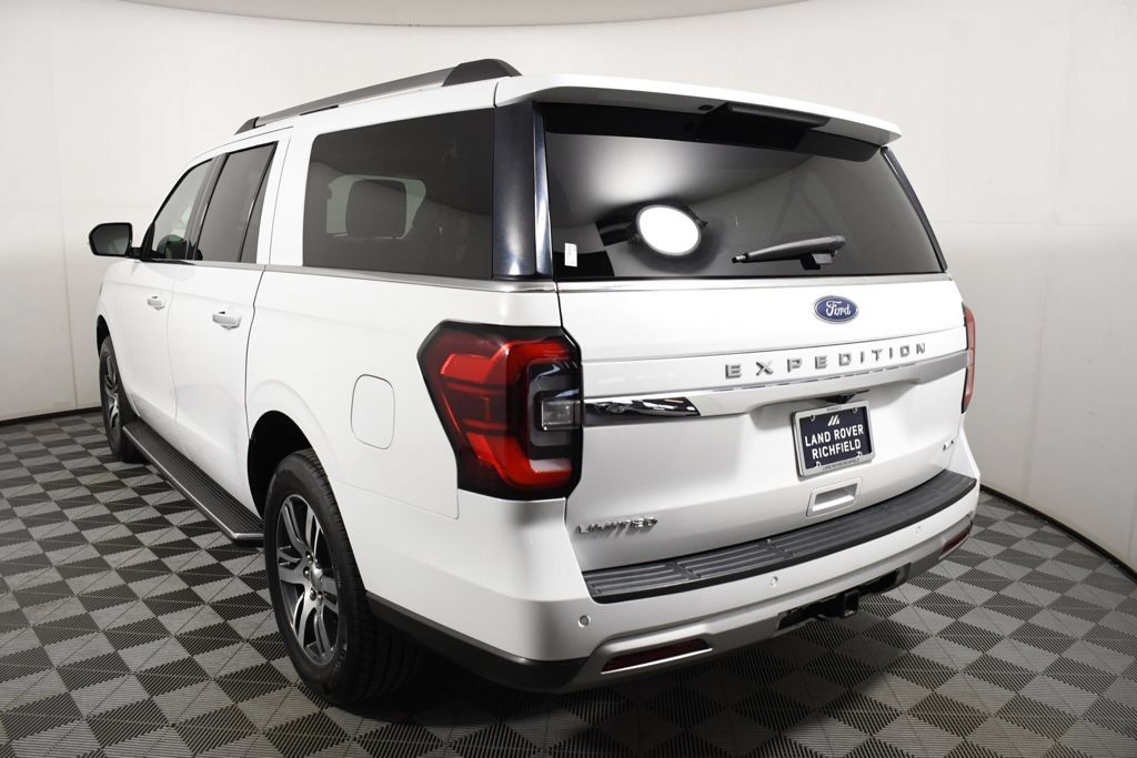 Used 2023 Ford Expedition Max Limited AWD/4WD image 4