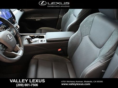 New 2026 Lexus RX 450h AWD image 10