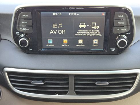 Used 2021 Hyundai Tucson Limited image 17