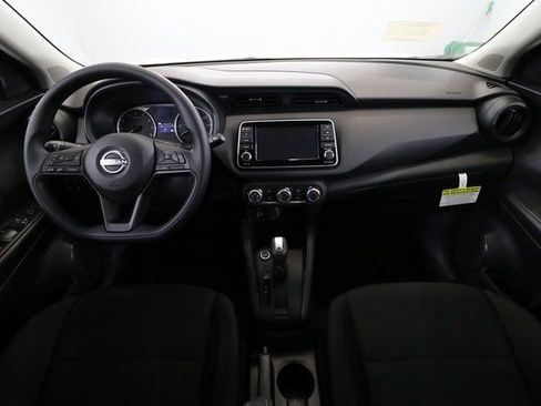New 2025 Nissan Kicks Play S image 10