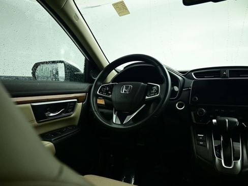 Used 2019 Honda CR-V Touring image 6