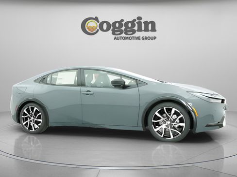 New 2026 Toyota Prius Plug-In Hybrid image 25