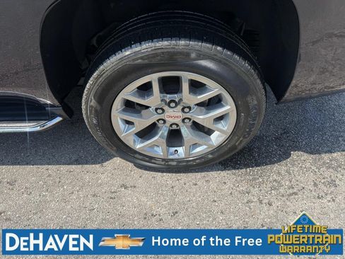 Used 2020 GMC Yukon SLE w/ SLE Value Package AWD/4WD image 10