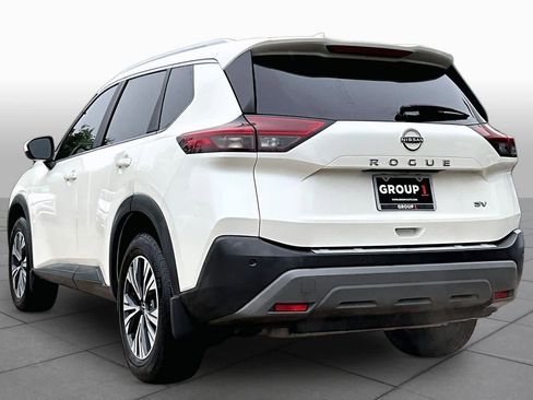 Used 2023 Nissan Rogue SV w/ SV Premium B Package image 12