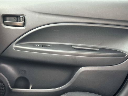 Used 2017 Mitsubishi Mirage ES image 18