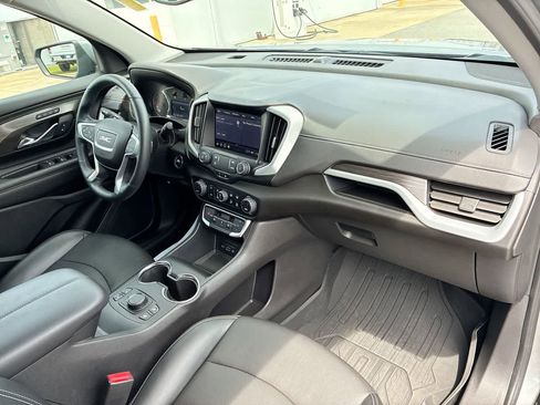 Used 2023 GMC Terrain SLT image 27