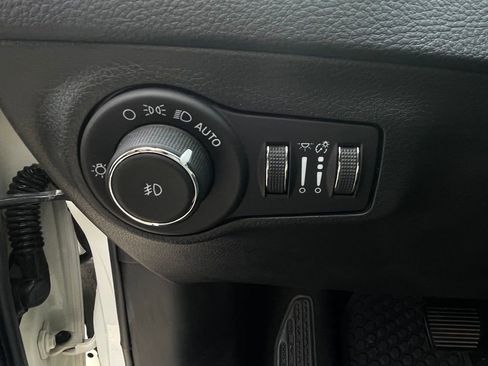 Used 2021 Jeep Compass Limited AWD/4WD image 10