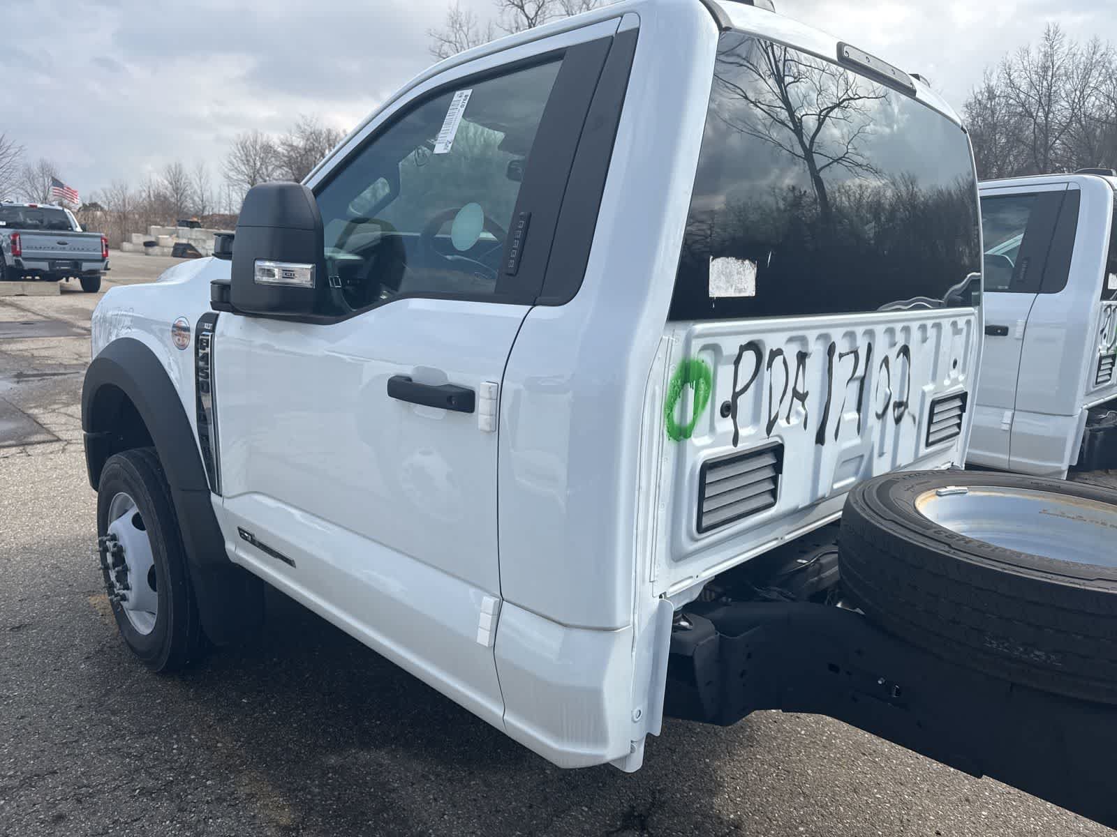 Used 2023 Ford F450 XLT w/ XLT Value Package RWD image 4