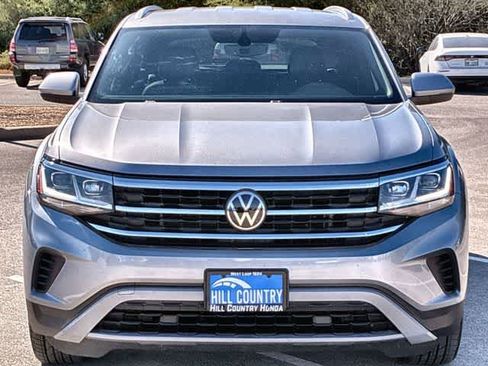 Used 2021 Volkswagen Atlas Cross Sport SE FWD image 9