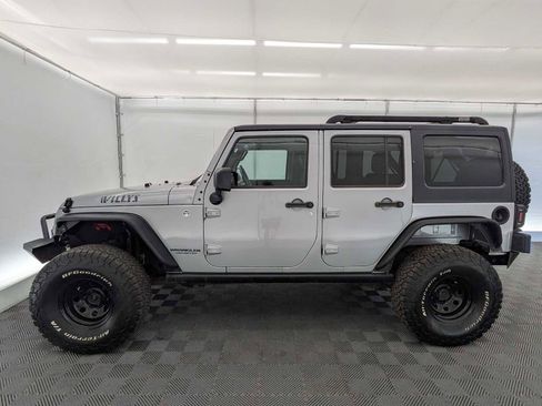 Used 2015 Jeep Wrangler Unlimited Sport AWD/4WD image 3