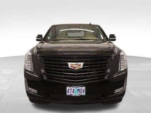 Used 2020 Cadillac Escalade Platinum w/ Escalade Sport Edition AWD/4WD image 6