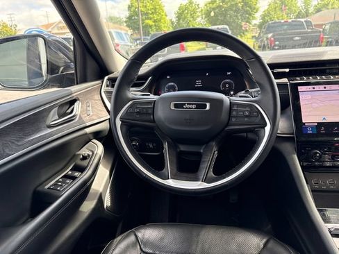 Used 2022 Jeep Grand Cherokee L Limited w/ Luxury Tech Group II AWD/4WD image 14