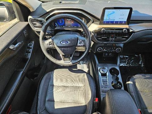 Certified 2020 Ford Escape Titanium w/ Titanium Premium Package 2.0 AWD/4WD image 12
