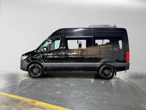 Used 2025 Mercedes-Benz Sprinter 2500 image 6