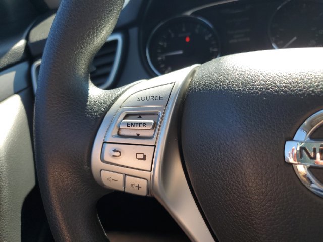 Used 2016 Nissan Rogue SV AWD/4WD image 22