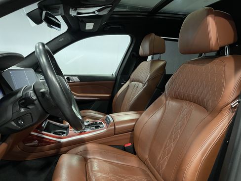 Used 2021 BMW ALPINA XB7 image 14