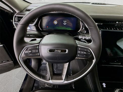 Used 2023 Jeep Grand Cherokee 4WD 4xe image 22