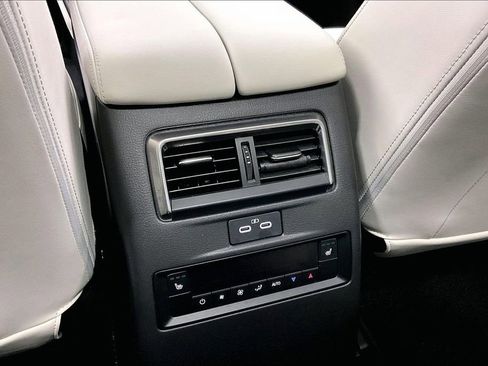 Used 2025 MAZDA CX-90 Plug-In Hybrid w/ Premium Plus image 31