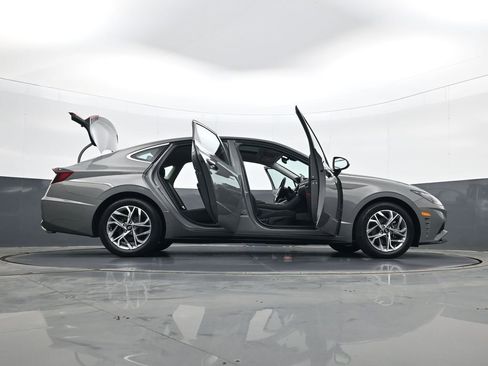 Certified 2023 Hyundai Sonata SEL w/ Convenience Package image 33