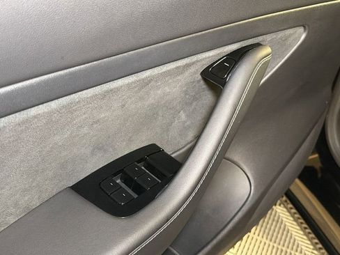 Used 2020 Tesla Model 3 Standard Range image 21