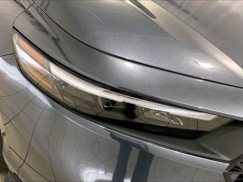 Used 2023 Honda Accord EX image 31