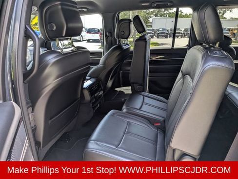 Used 2024 Jeep Wagoneer L 4WD image 13