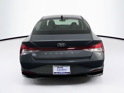 Used 2023 Hyundai Elantra SEL FWD image 6