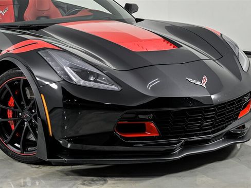 Used 2019 Chevrolet Corvette Grand Sport RWD image 2