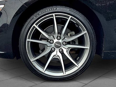 Used 2022 Genesis G70 2.0T w/ Prestige Package image 10