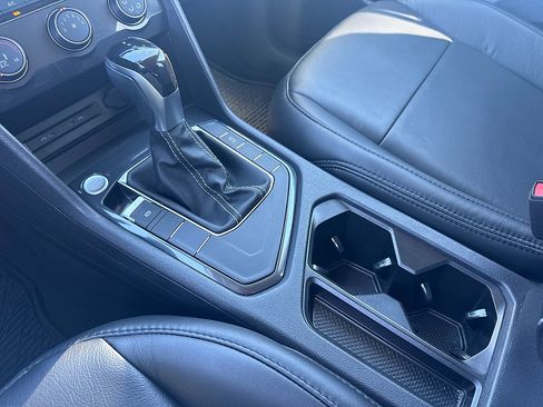 Used 2022 Volkswagen Tiguan S image 17