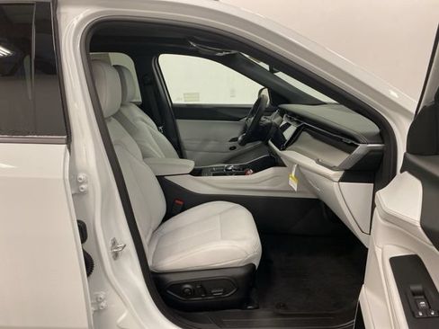 Used 2026 Jeep Cherokee Limited AWD/4WD image 24