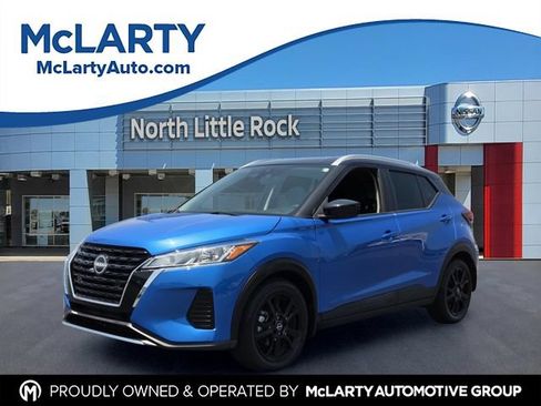 Certified 2024 Nissan Kicks SV FWD image 1