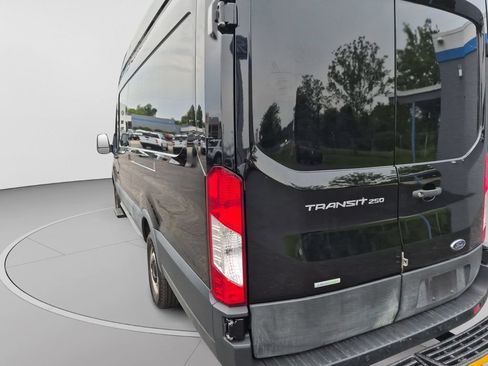 Used 2023 Ford Transit 250 148 High Roof Extended w/ Load Area Protection Package RWD image 9