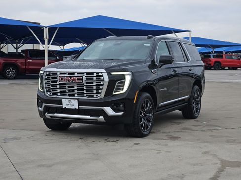 New 2026 GMC Yukon Denali w/ Denali Reserve Package image 2