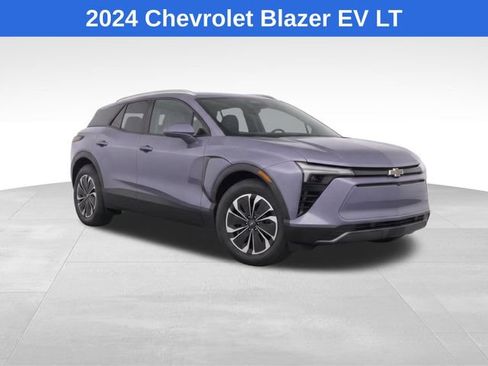 Used 2024 Chevrolet Blazer EV LT AWD/4WD image 2