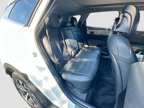 Certified 2025 Kia Sportage EX w/ EX Premium Package AWD/4WD image 27