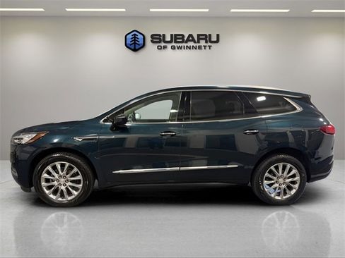 Used 2019 Buick Enclave Essence image 2