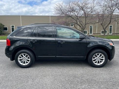 Used 2013 Ford Edge SE image 2