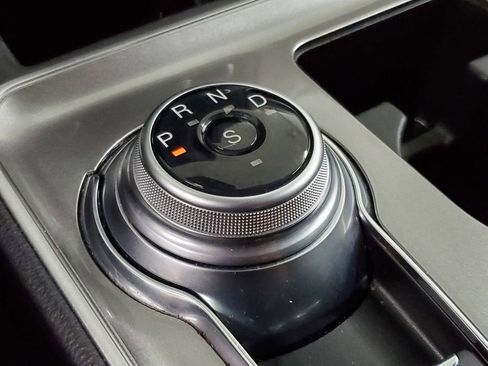 Used 2023 Ford Edge SEL image 17