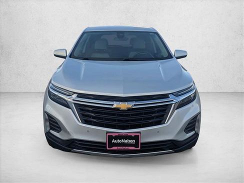 Used 2022 Chevrolet Equinox LT AWD/4WD image 2
