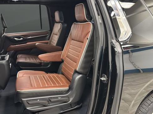 Used 2023 GMC Yukon XL Denali Ultimate image 22