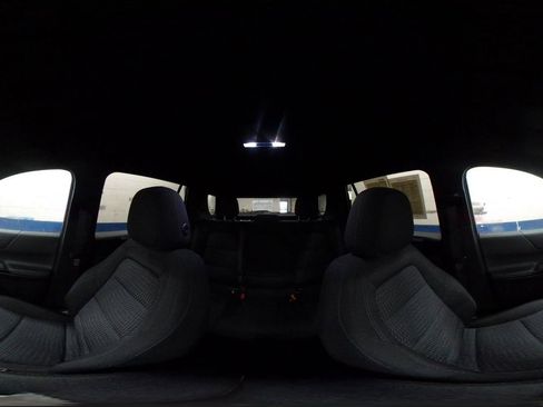 Used 2025 Chevrolet Equinox LT FWD image 38