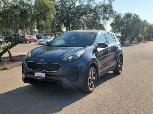 Used 2020 Kia Sportage LX FWD image 4