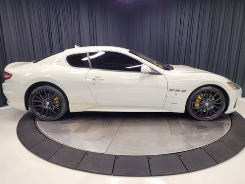 Used 2018 Maserati GranTurismo Sport image 13